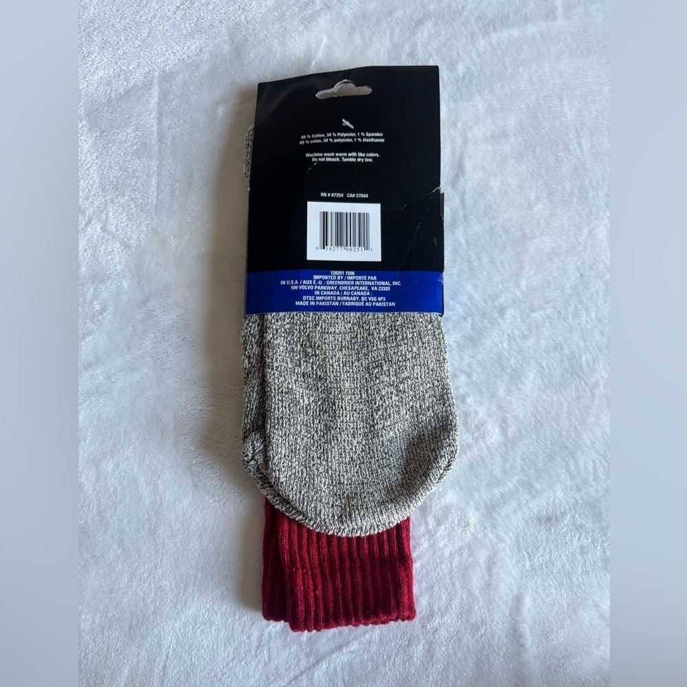 NWT Men's Thermal Boot Socks - Red and Gray Size 10-13 - Picture 2 of 3